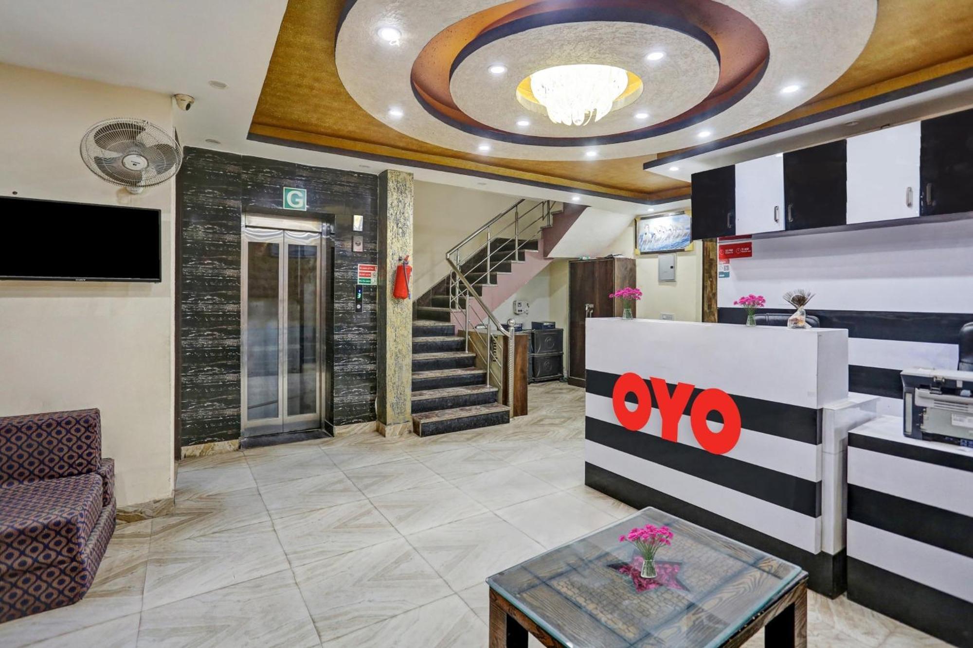 Hotel O Hotel Blue Orchid 뉴델리 외부 사진