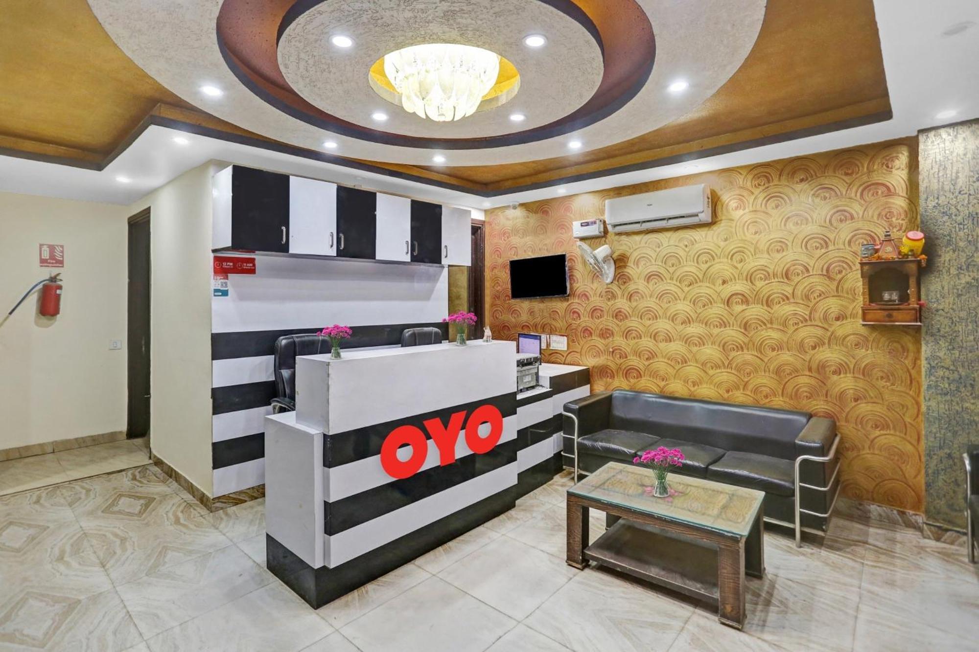 Hotel O Hotel Blue Orchid 뉴델리 외부 사진