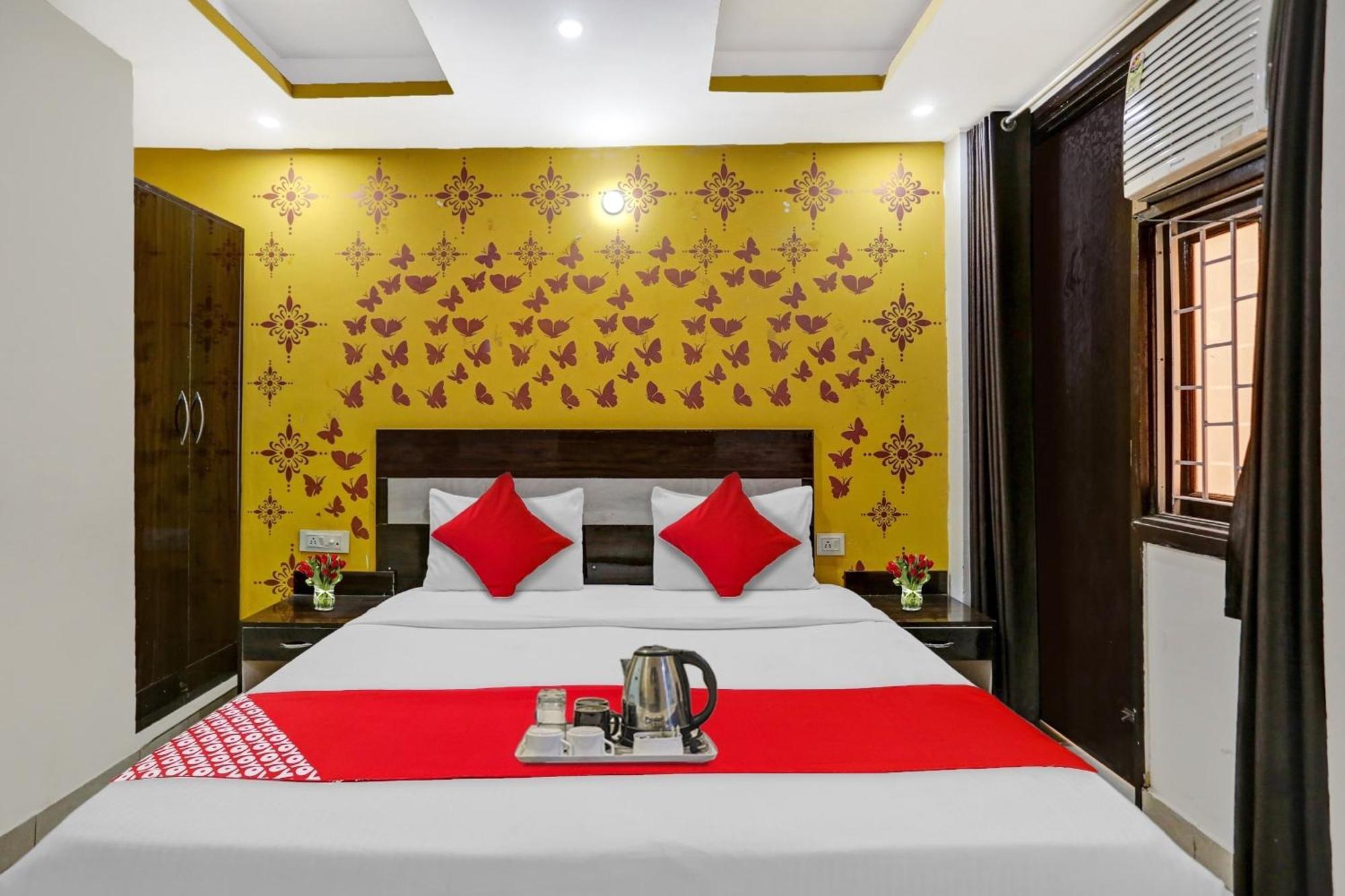 Hotel O Hotel Blue Orchid 뉴델리 외부 사진