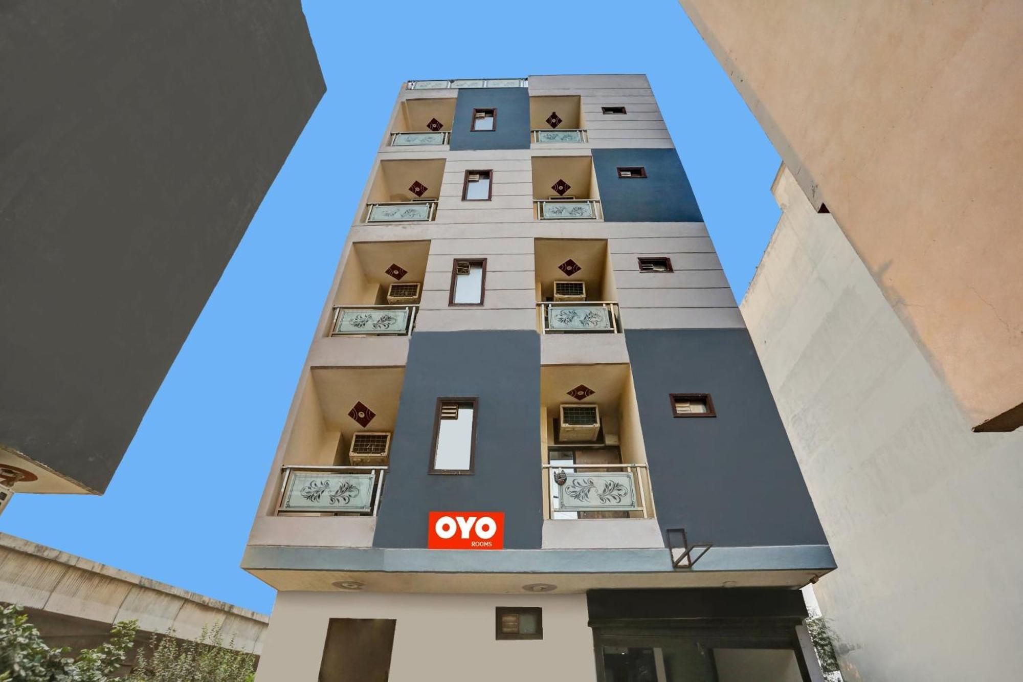 Hotel O Hotel Blue Orchid 뉴델리 외부 사진